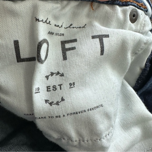 LOFT Dark Blue Skinny Jeans with Patterned Embroidered Cuffs Women's 2 (26") - Picture 7 of 12